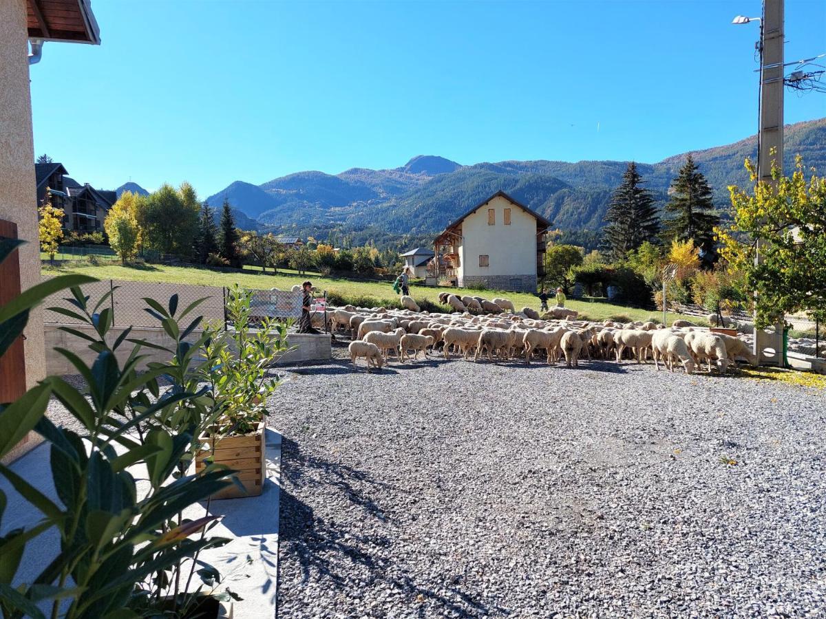 Le Pre Fleuri A Guillestre - Appartements Neufs Classes Meubles De Tourisme 3 Etoiles - Parking Privatif Luaran gambar
