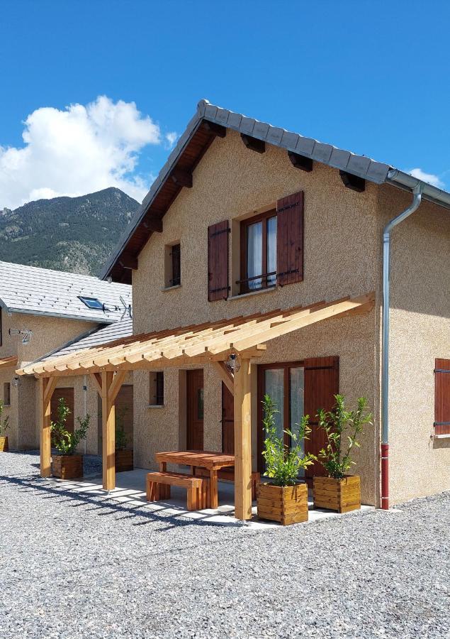 Le Pre Fleuri A Guillestre - Appartements Neufs Classes Meubles De Tourisme 3 Etoiles - Parking Privatif Luaran gambar