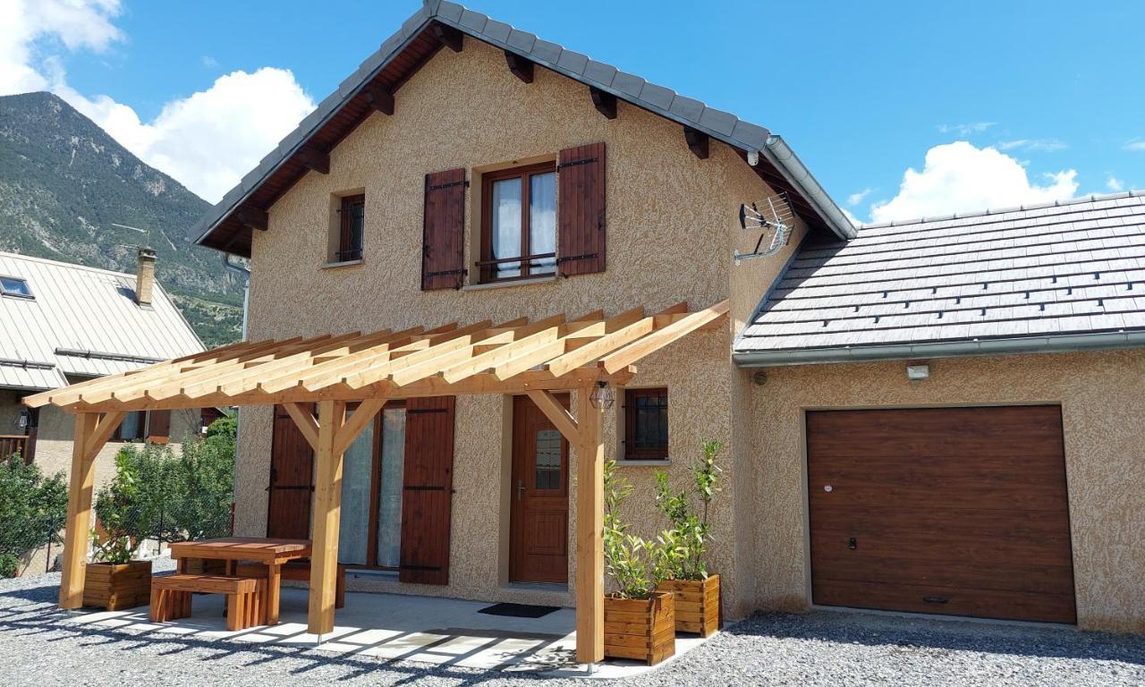 Le Pre Fleuri A Guillestre - Appartements Neufs Classes Meubles De Tourisme 3 Etoiles - Parking Privatif Luaran gambar